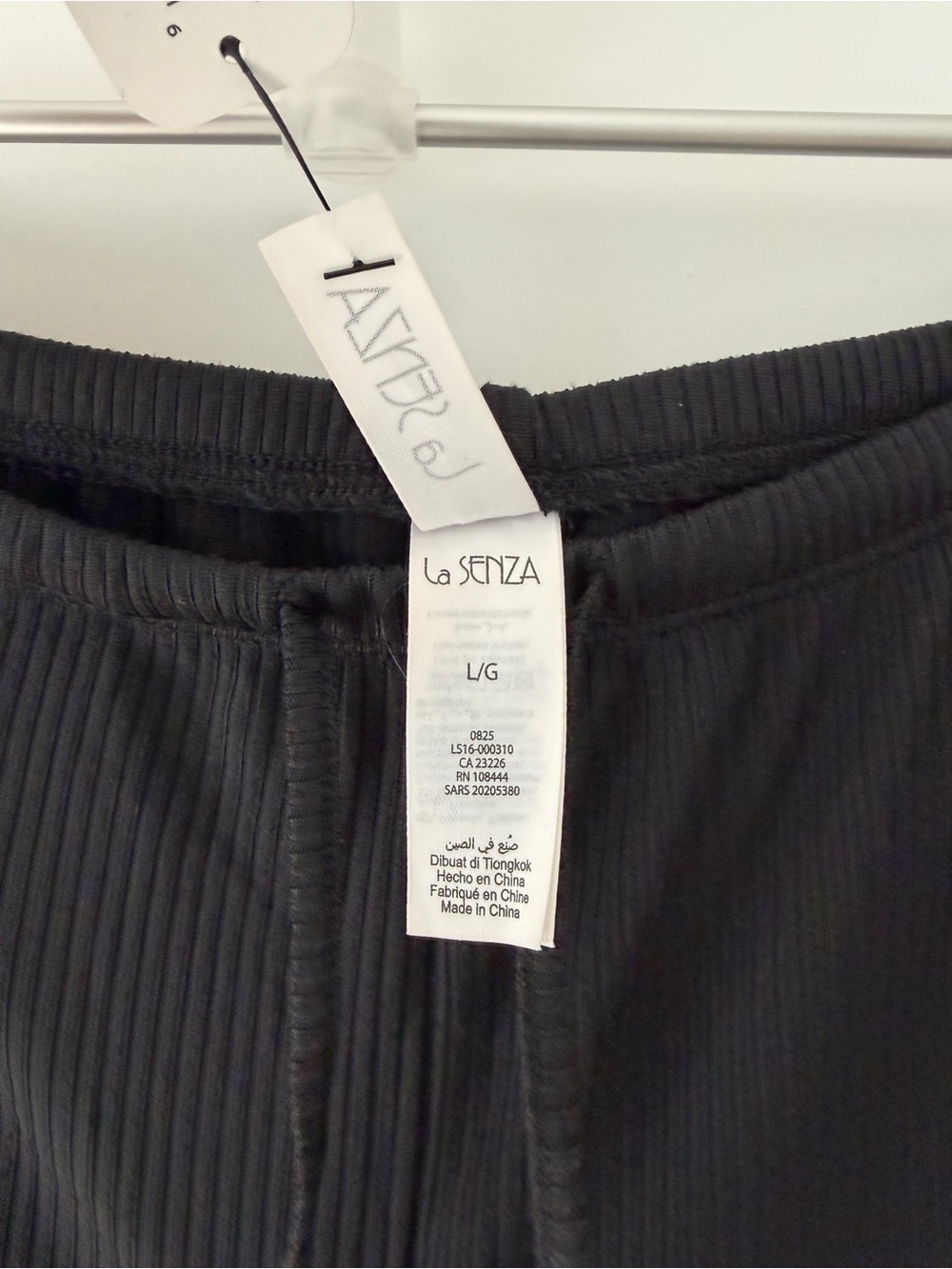 La Senza Casual Sleep Ribbed Pant With Picot Trim in Tuxedo Blac Size L - Picture 8 of 8